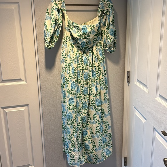 Anthropologie Let Me Be Long-Sleeve Printed Hydrangea Midi Dress - Picture 4 of 7